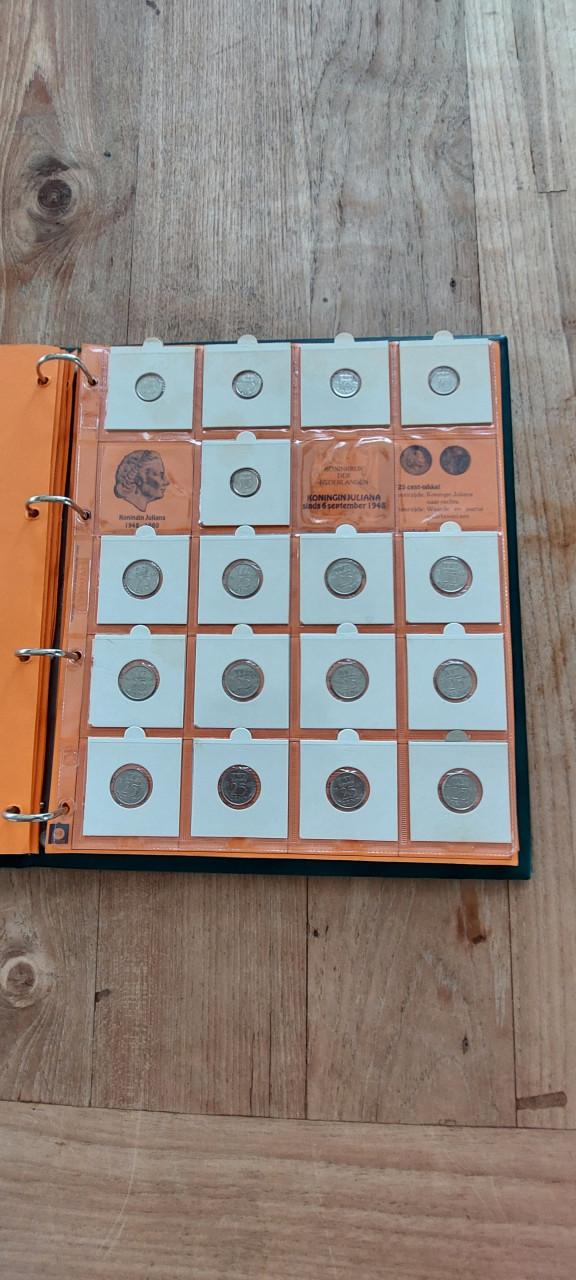 Complete set munten Juliana 1948-1980