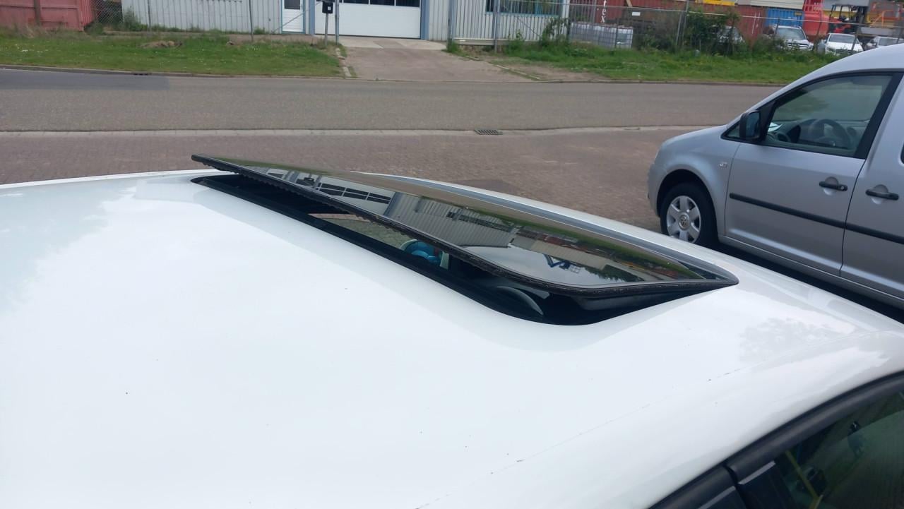Volkswagen Golf 2.0 TFSI GTI 200pk 5drs bj:2009 airco lm-velgen navigatie