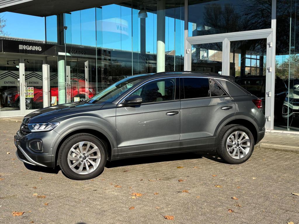 Volkswagen T-roc 1.5 tsi 150pk 7-dsg life edition| navi|carplay|autom inpar