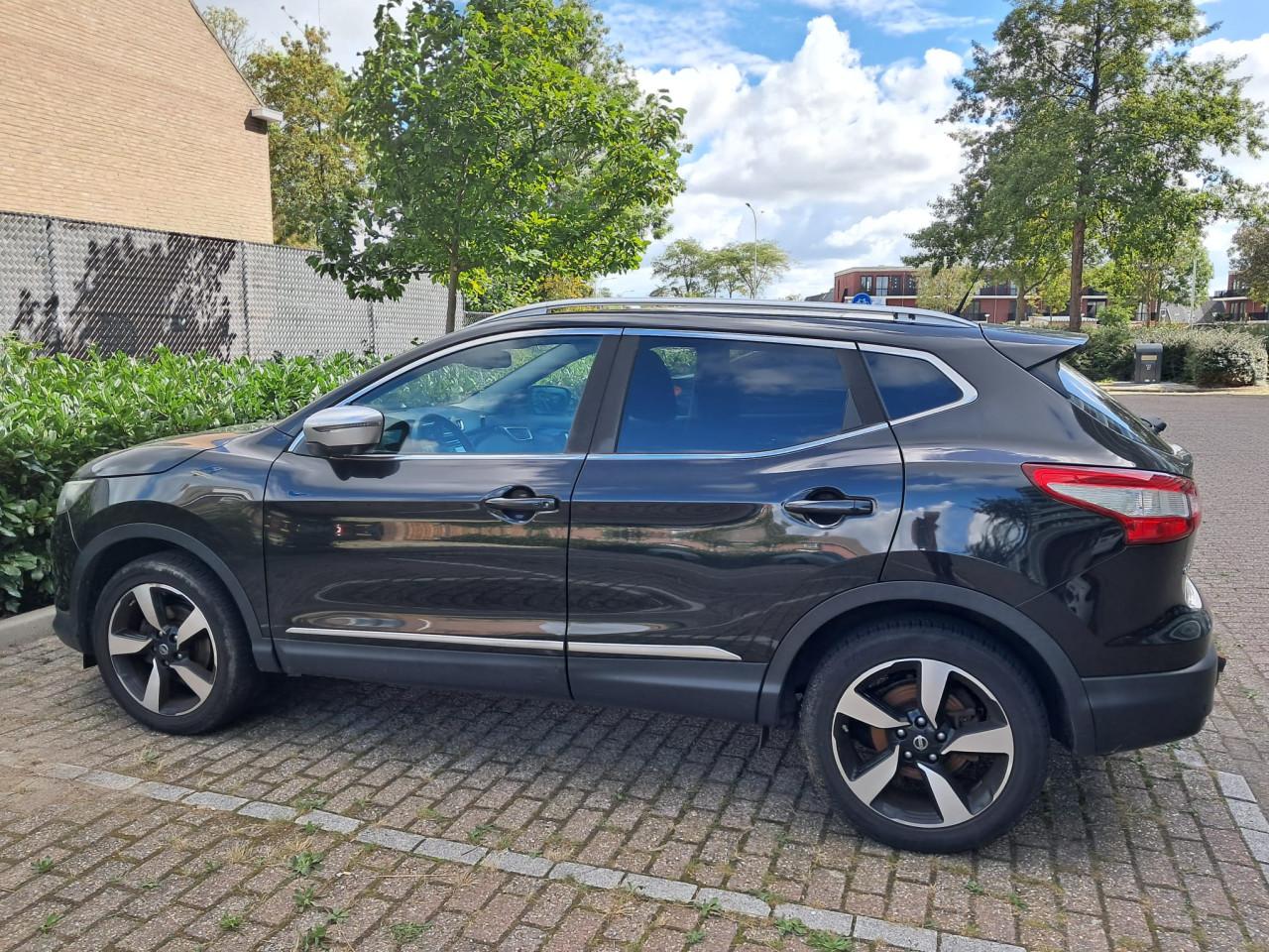 Auto nissan qashqai