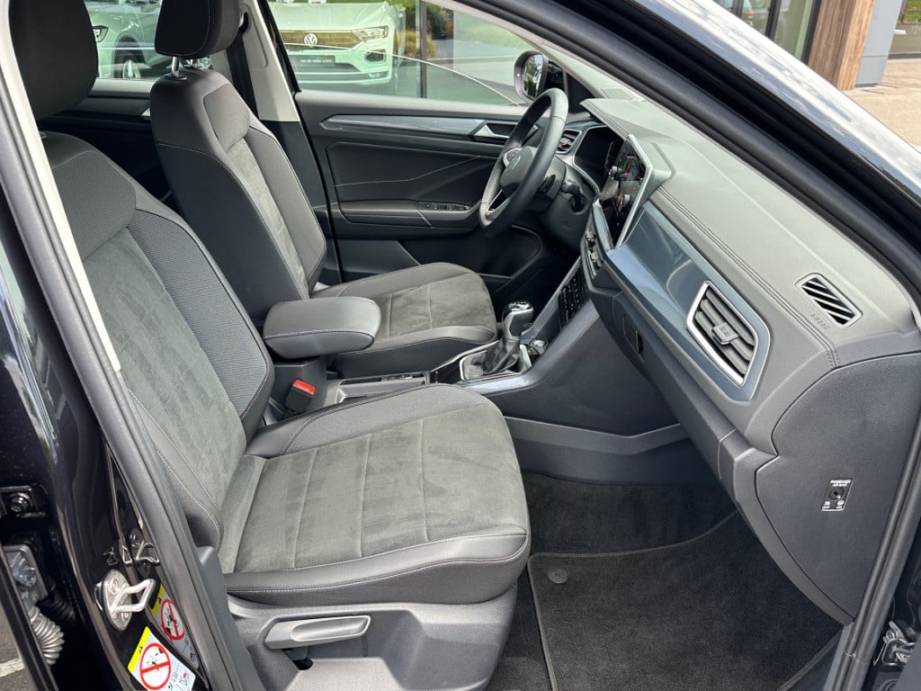 Volkswagen T-roc 1.5 tsi 150pk dsg style carplay | camera | keyless | elek.