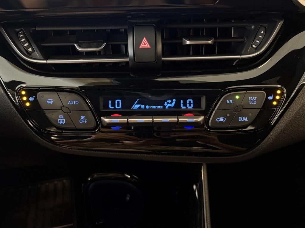 Toyota C-hr 1.2 first edition