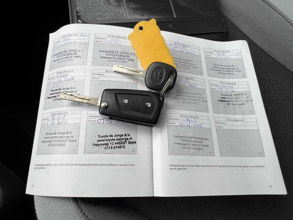 Toyota Aygo 1.0 vvt-i x-play airco | parkeercamera