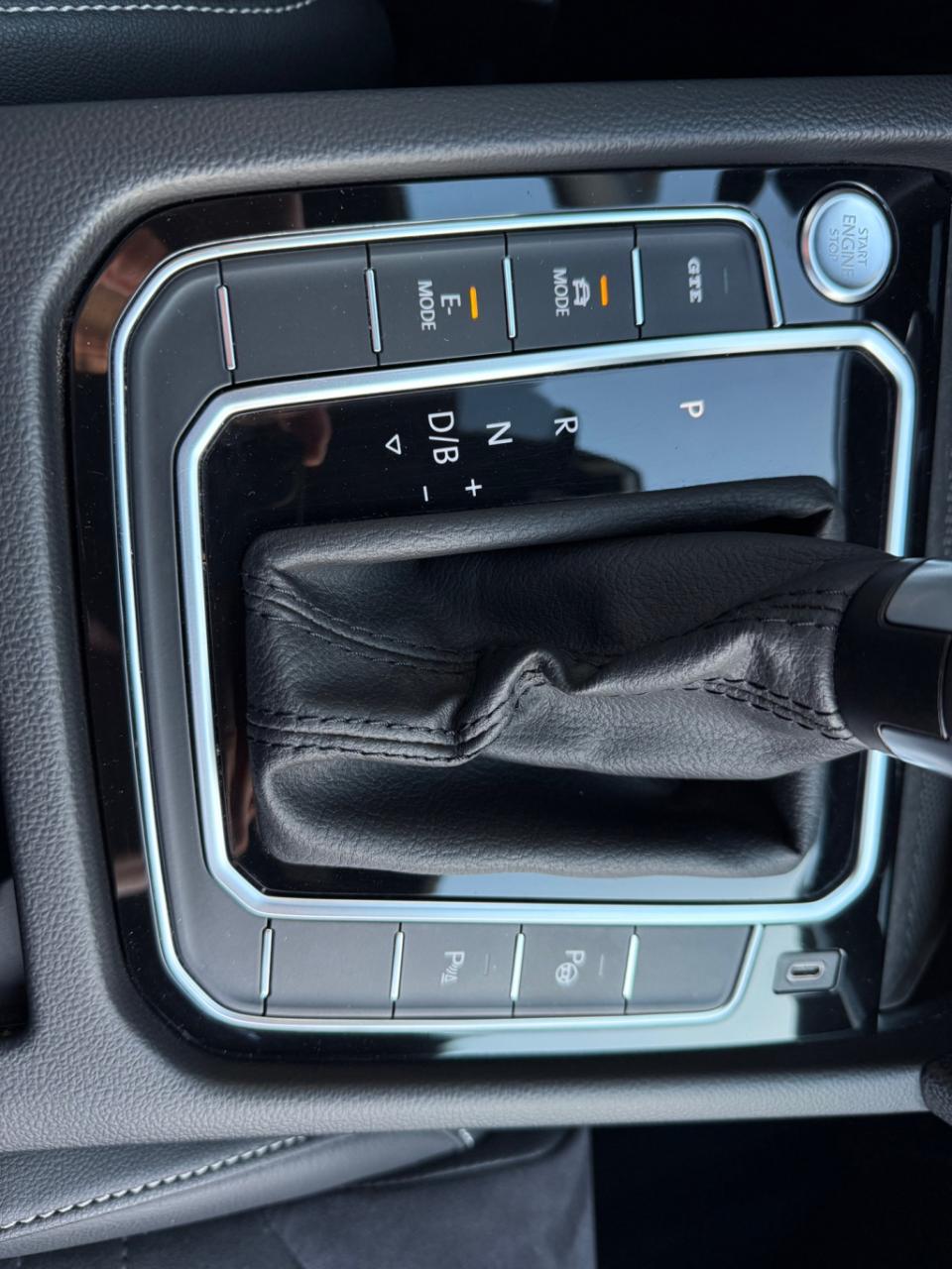 Volkswagen Passat variant 1.4 tsi phev gte business