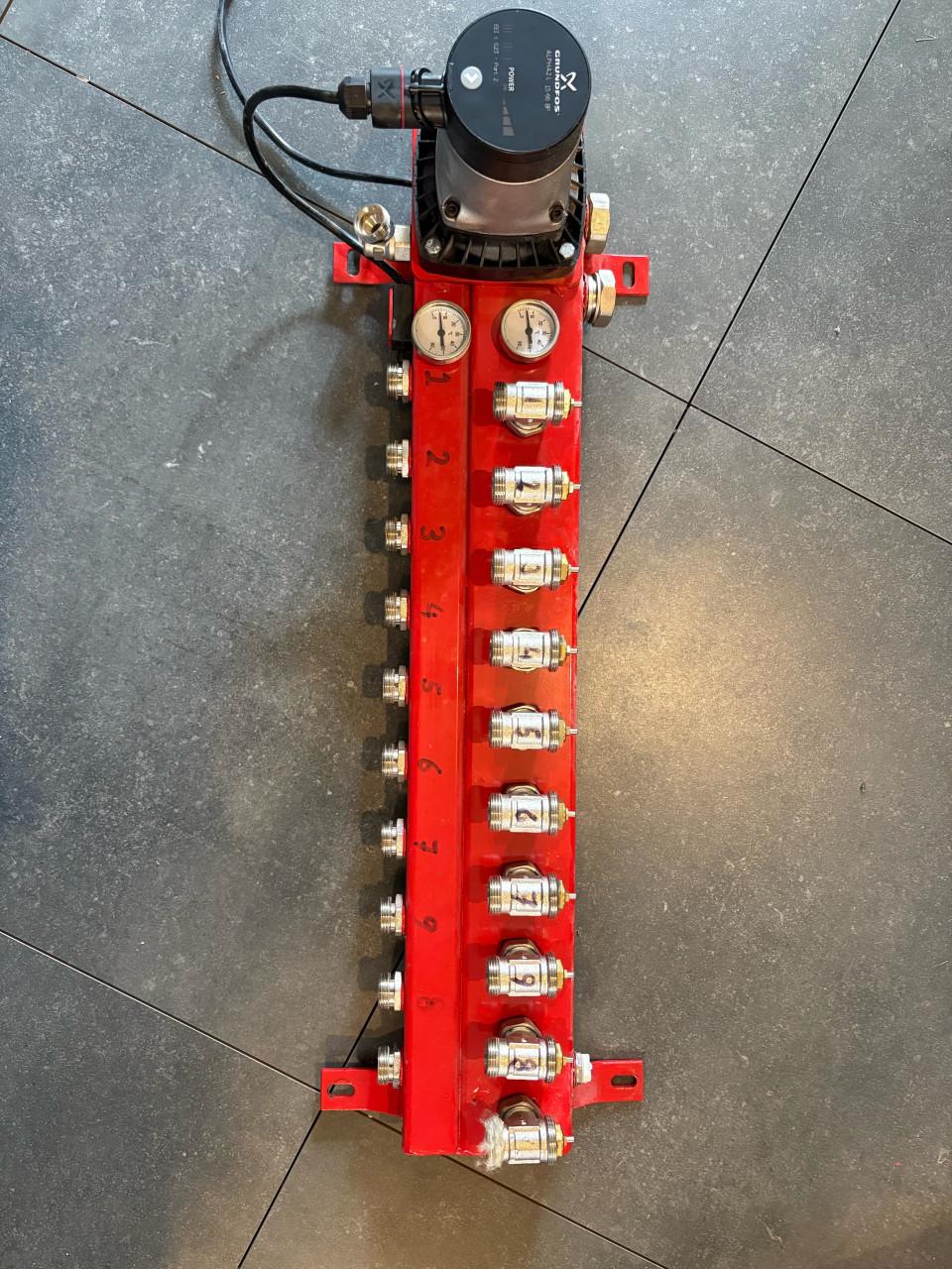 LTV meng verdeler vloerverwarming Grundfos pomp