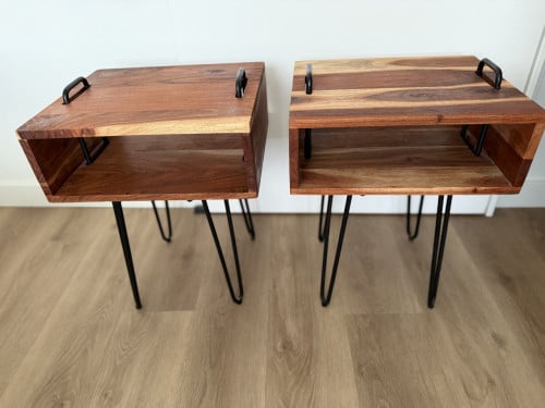 Nachtkastje /bijzettafel