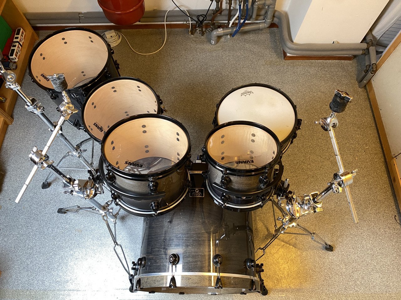 Adams 8000 maple drumkit