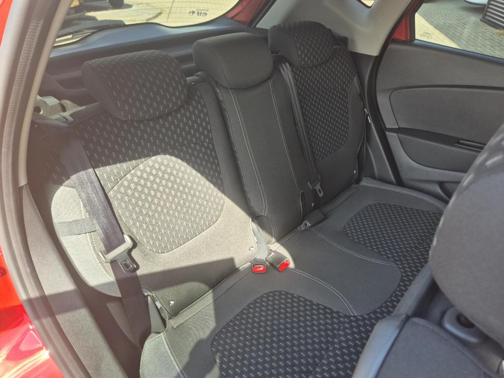 Renault Captur tce 120 edc automaat intens camera, trekhaak, navigatie