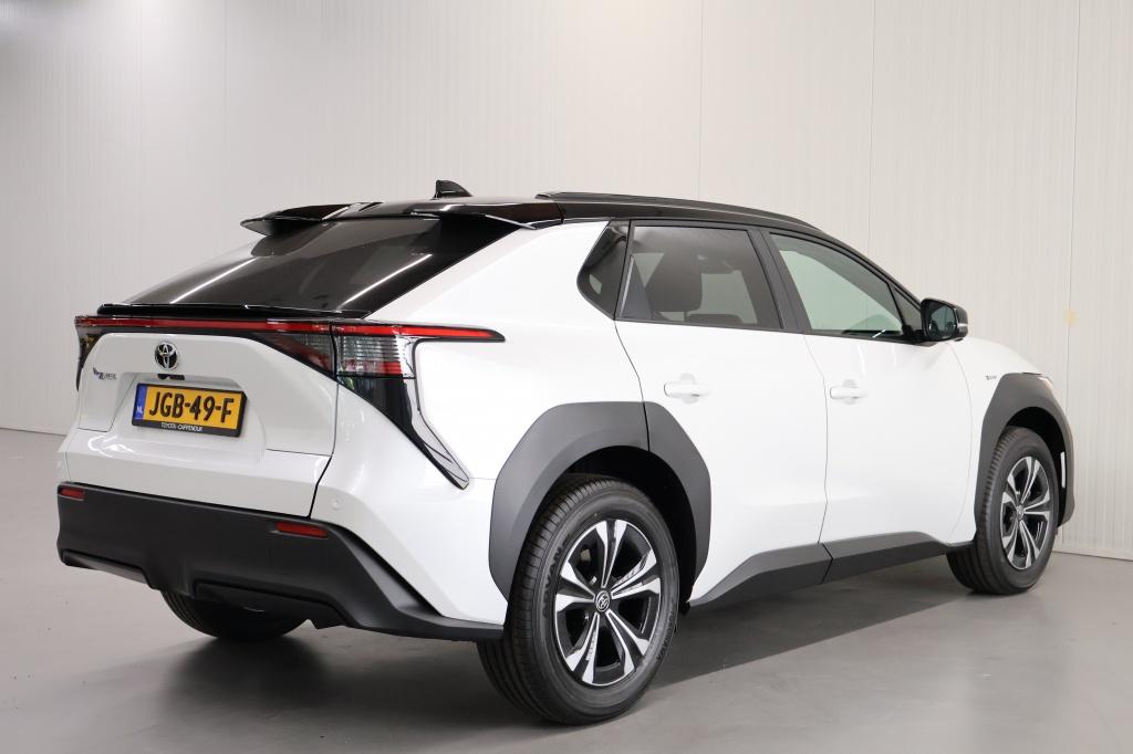 Toyota Bz4x dynamic bi-tone 71 kwh|360cam|pano|bsm|dc-150kwh|17%bijt.