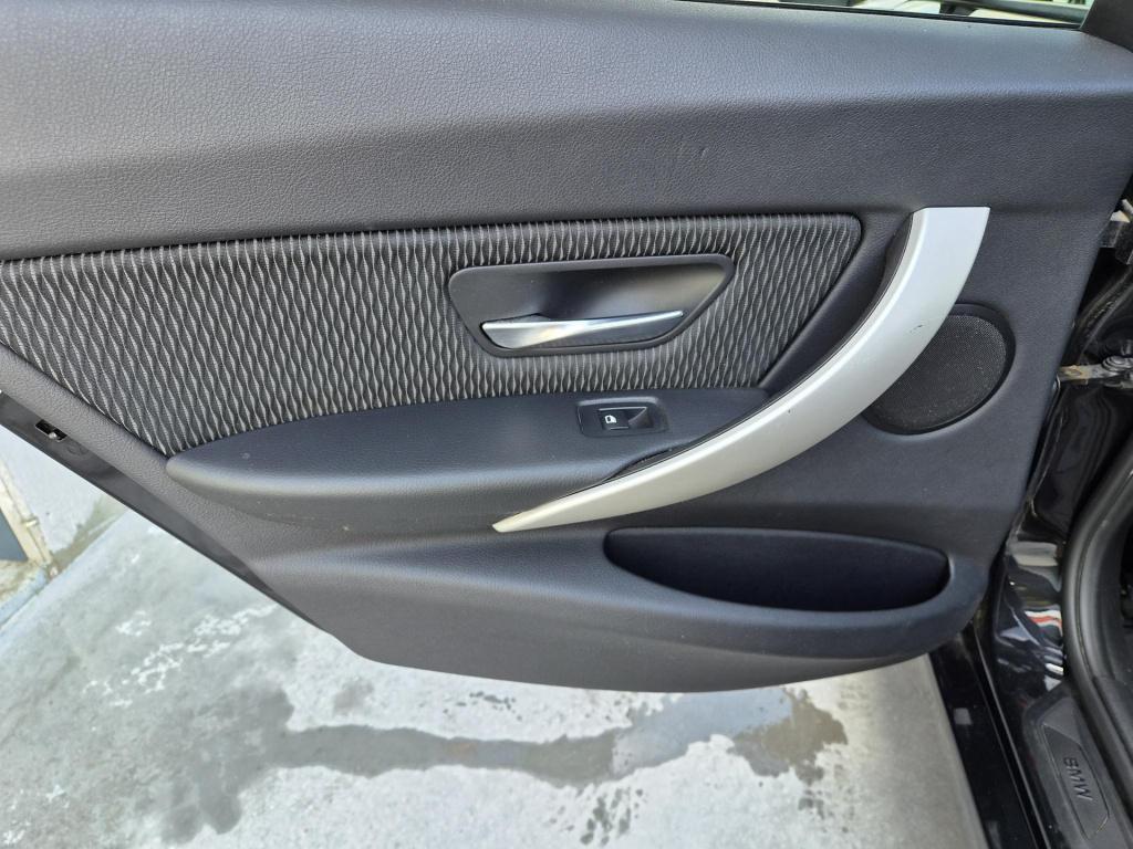 BMW 3-serie touring 320i executive