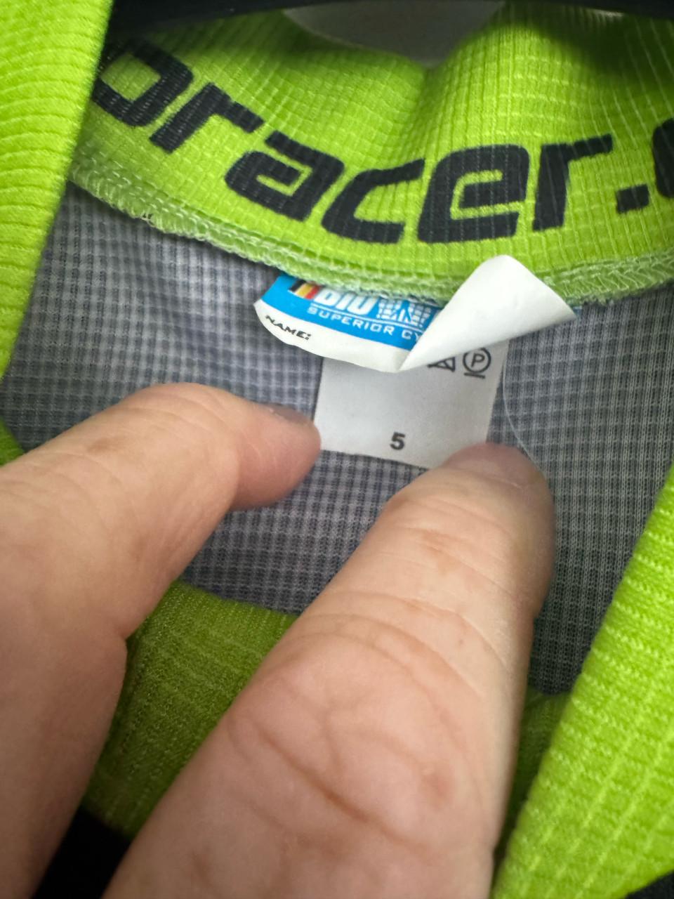 Complete wielrenset – Korte wielrenbroek + bijpassend jasje