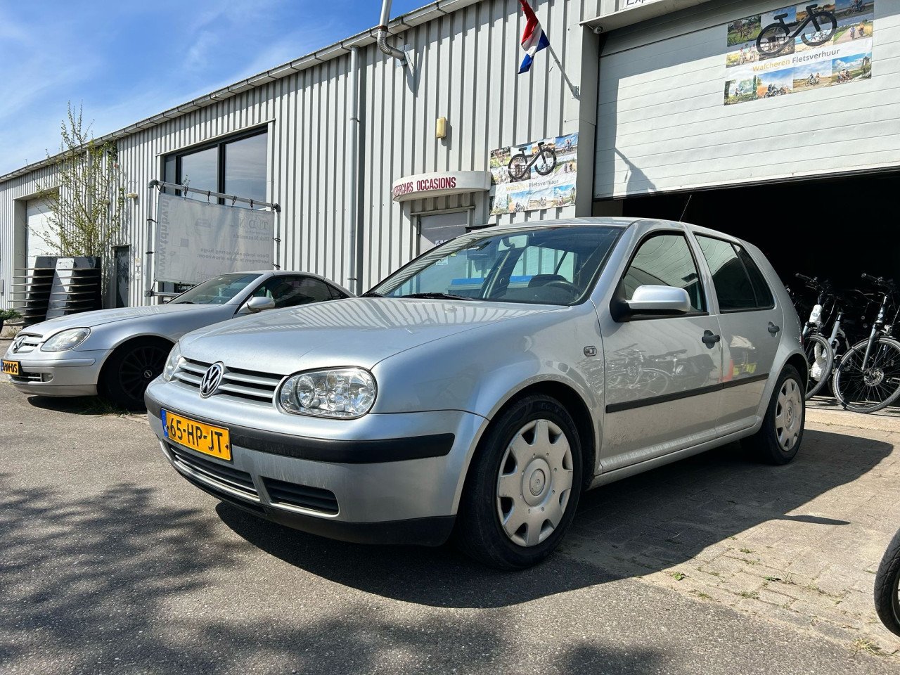 Volkswagen Golf 1.4-16V Master Edition, grijs, 5 deurs, ZUINIG, €999,-