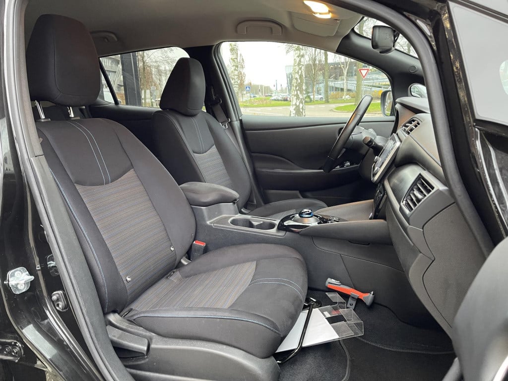 Nissan Leaf n-connecta 40 kwh | navigatie | 360° camera | apple carplay/and