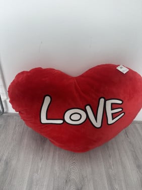 Groot hartjeskussen 'Love' 70 cm