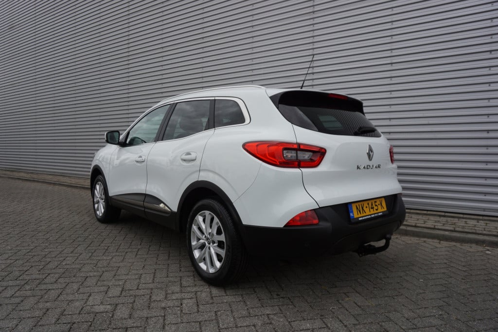 Renault Kadjar 1.2 tce zen airco / navi / cruise / trekhaak / parkeers. / l