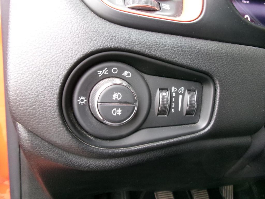Jeep Renegade 1.4 multiair limited opening-edition tr.haak