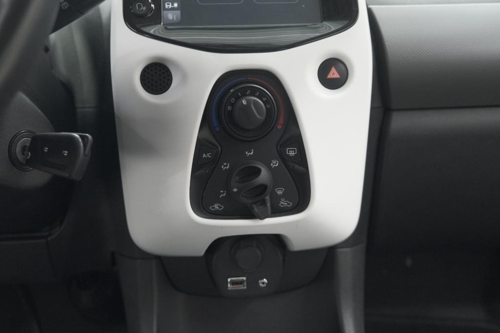 Citroen C1 1.0 vti feel | camera | apple carplay | airco | 5 deurs