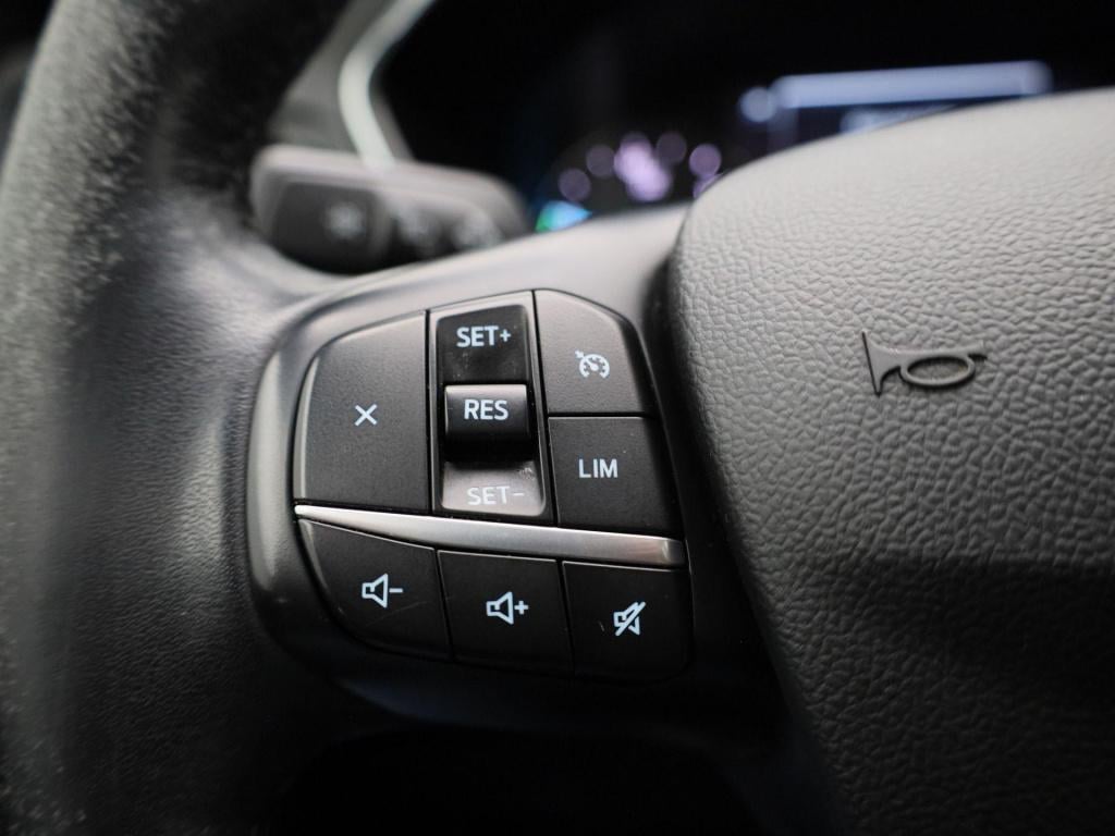 Ford Kuga 2.5 phev titanium | automaat | navigatie | trekhaak | navigatie |