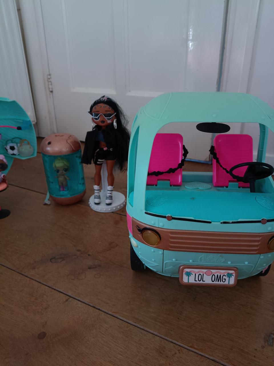 L.o.l. surprise camper met poppetjes en accessoires