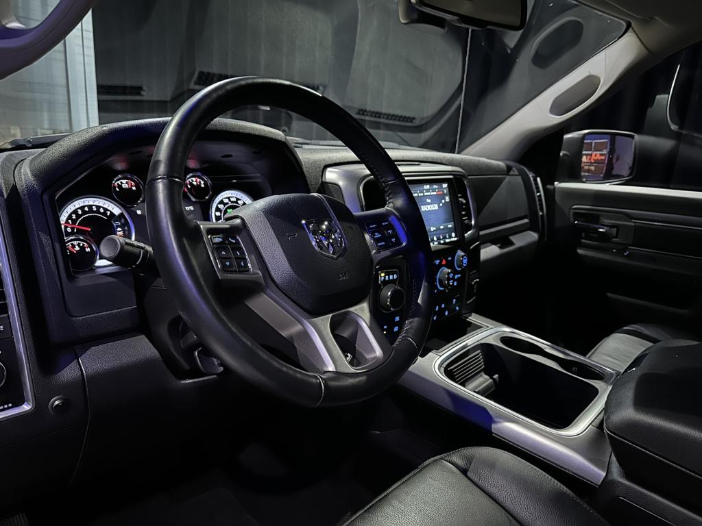 Dodge Ram 1500 5.7 v8 crew cab 5'7 *nl-auto*btw*leer*camera*prins lpg*