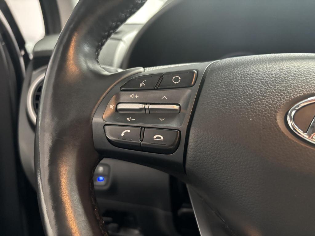 Hyundai Kona ev premium 64 kwh soh 95%