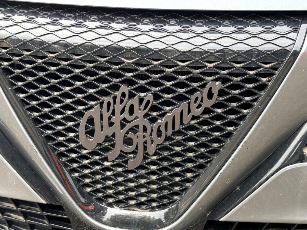 Alfa Romeo Junior 54 kwh 156pk elettrica led | carplay|adapt cruise| rijkla