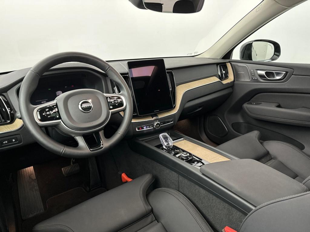 Volvo XC60 t6 398pk recharge ultra dark| pano| hud| 360camera|