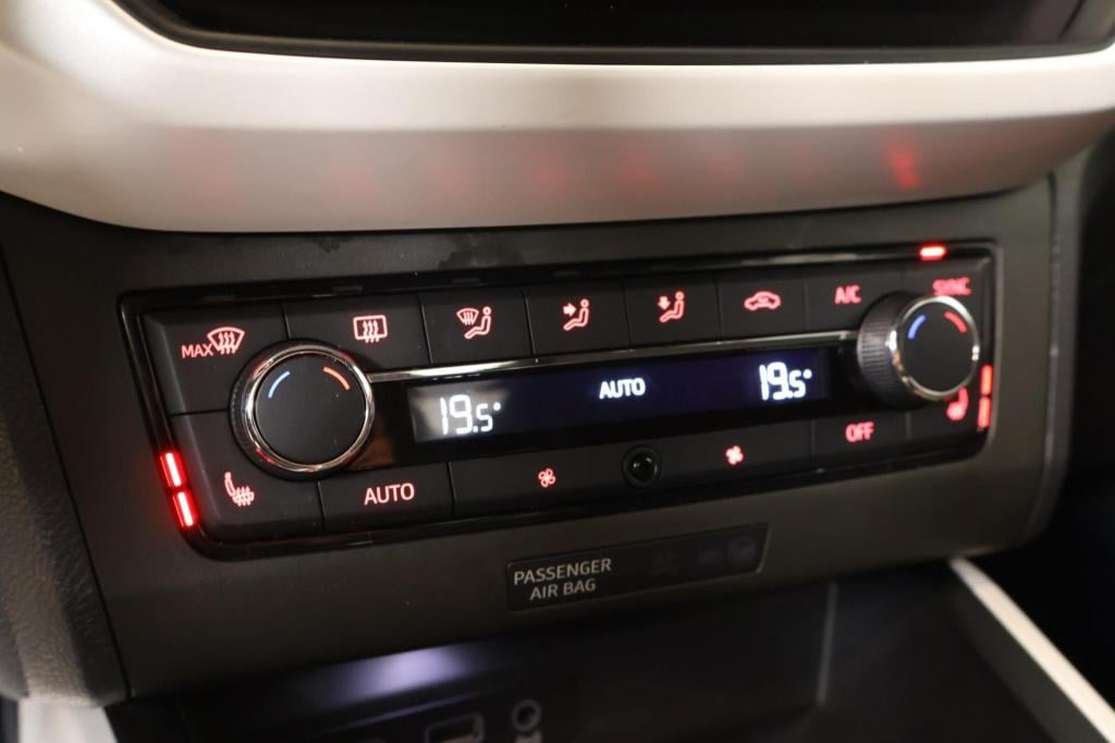 Seat Arona 1.0 tsi xcellence launch edition nl auto, acc, trekhaak, stoelve