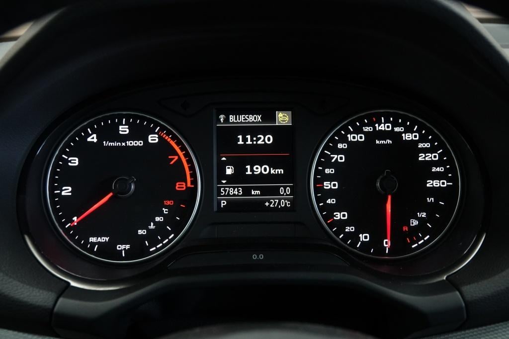 Audi Q2 35 tfsi | alarm | pdc| keyless | camera |