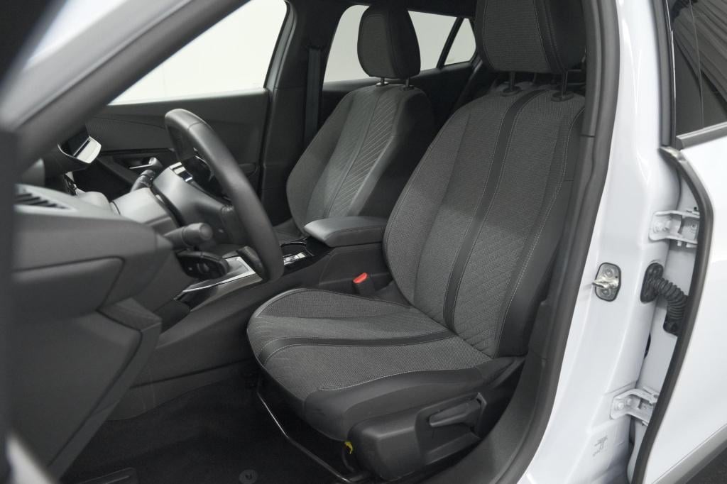 Peugeot 2008 1.2 puretech 100 allure | apple carplay | parkeersensoren | cl