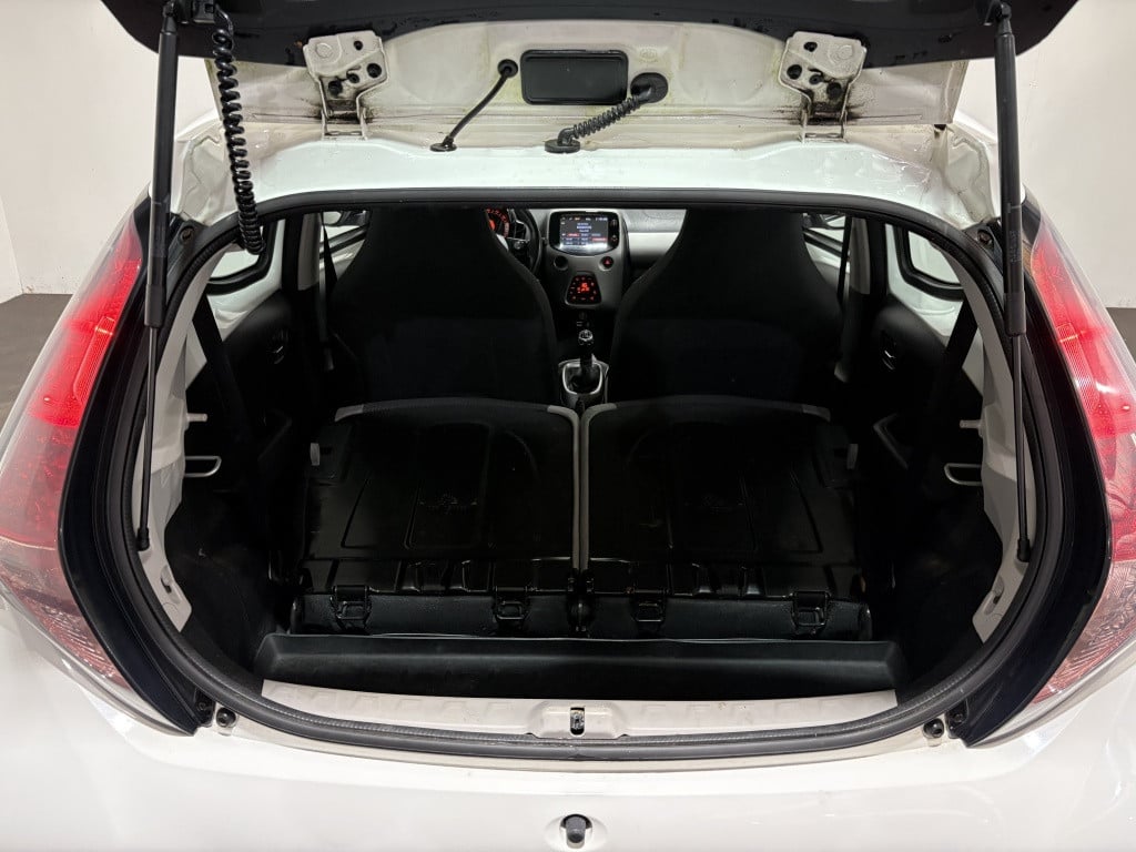 Toyota Aygo 1.0 vvt-i x-play