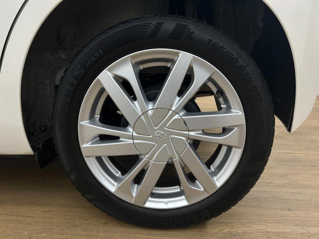 Toyota Aygo occasion 1.0 vvt-i x-play | wit | tweedehands toyota aygo | air