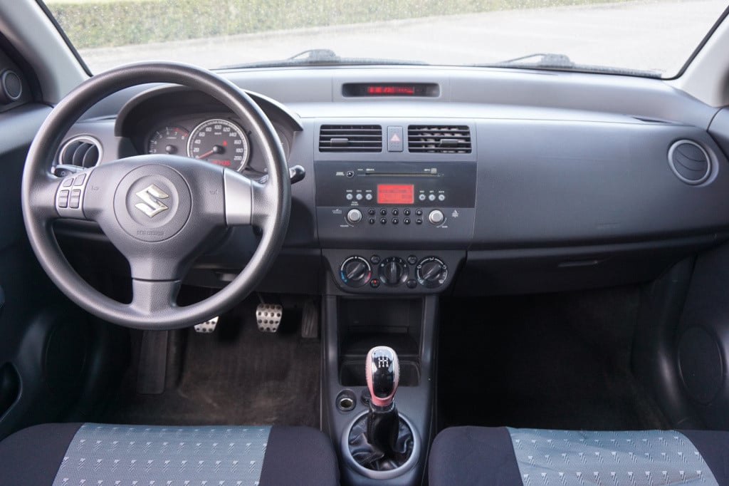 Suzuki Swift 1.5 comfort airco / elektr. ramen / stoelverwarming / lm velge