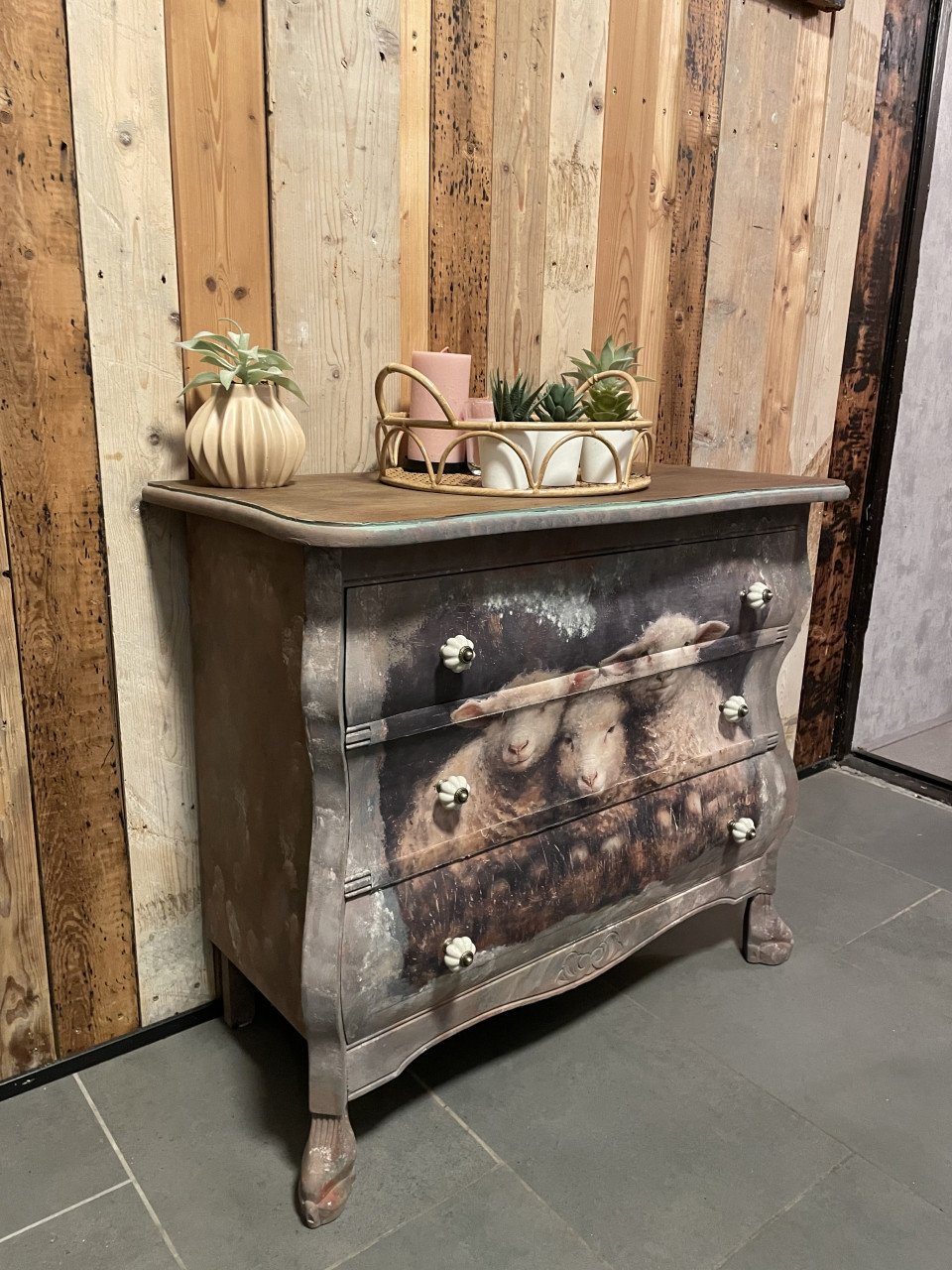 Super leuk gerestyled Buikkastje