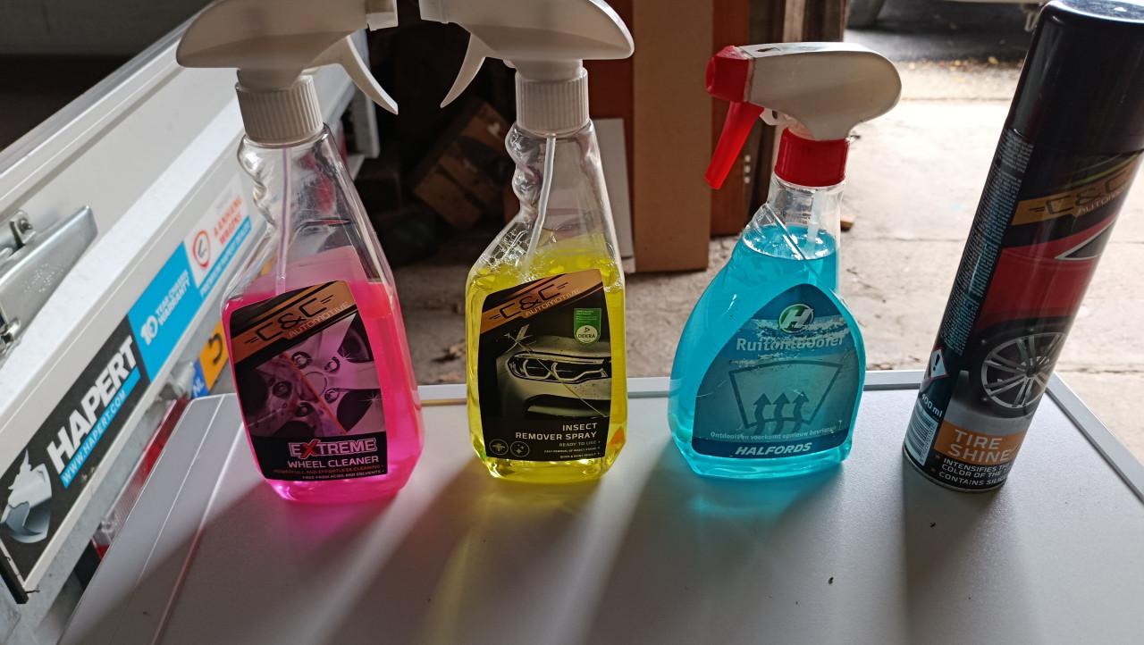 Schoonmaak / Lak