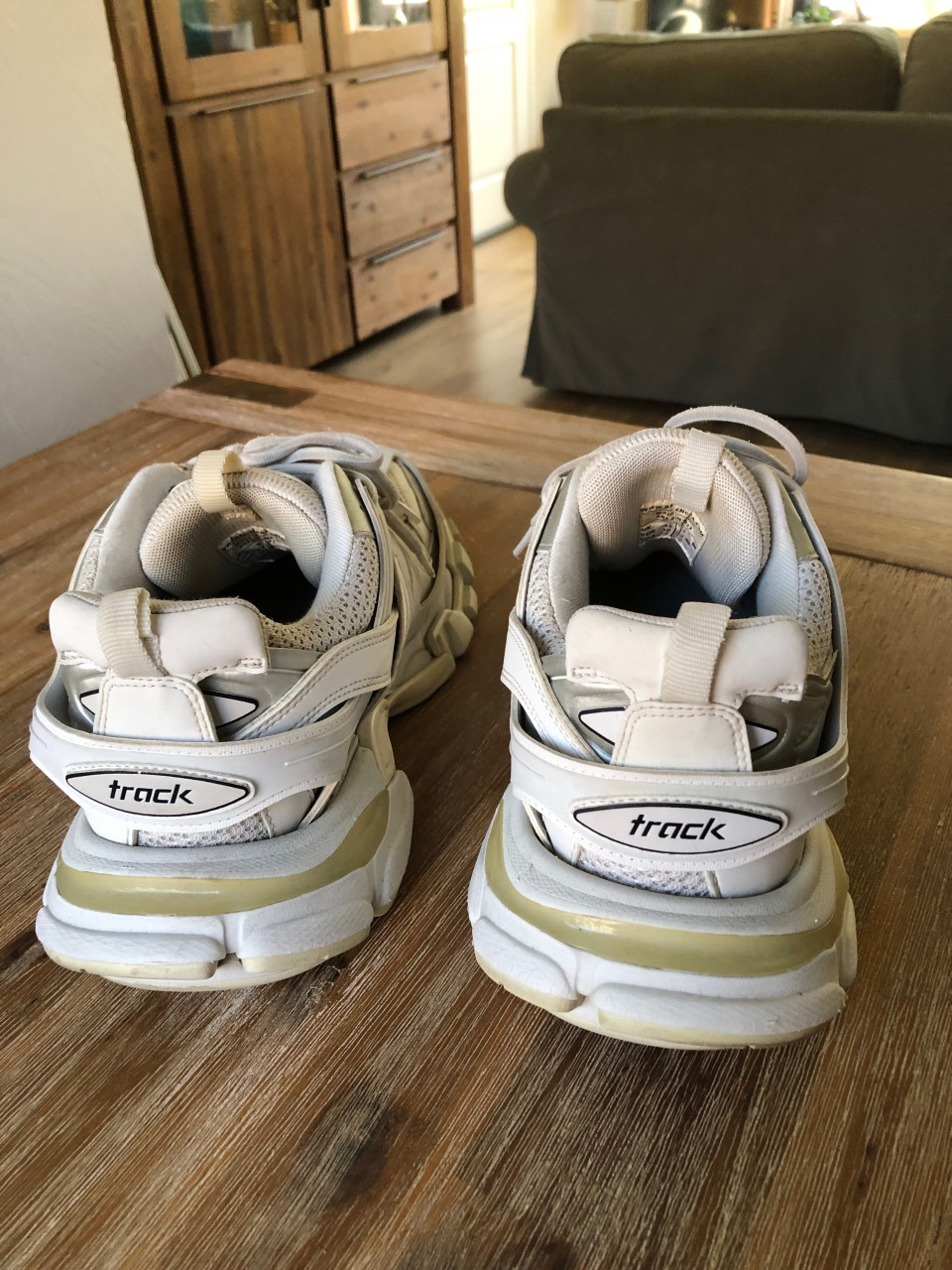 Sportschoenen.