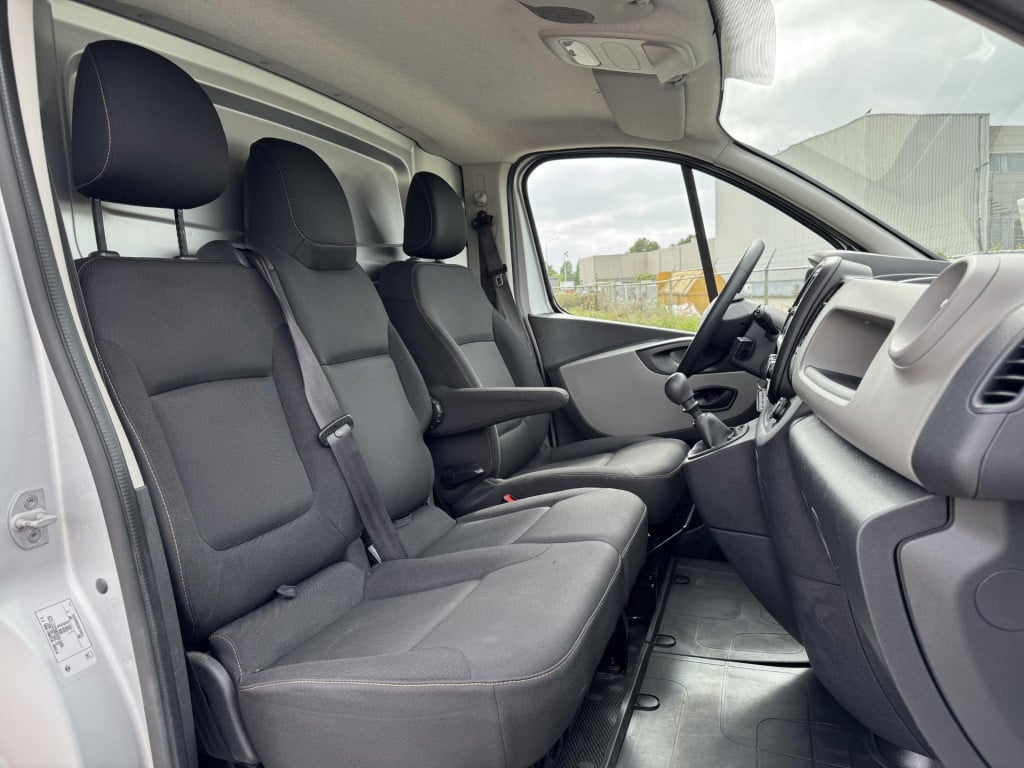 Nissan Nv300 1.6 dci 120 l2h1 acenta 3-persoons | trekhaak | laadruimte pak