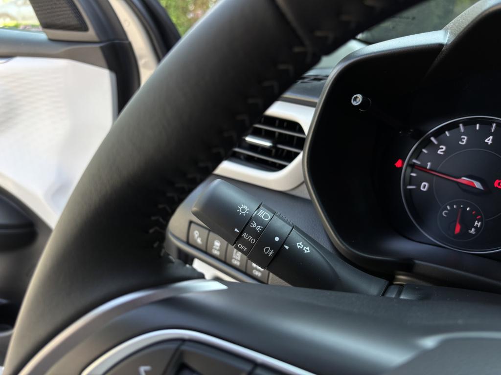 Suzuki Swift 1.2 style smart hybrid