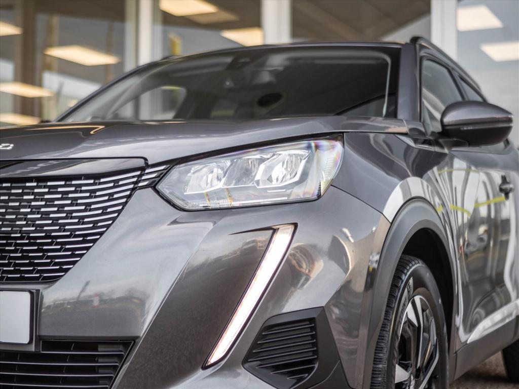 Peugeot 2008 1.2 puretech 130pk allure | stoelverwarming | park. sensoren |