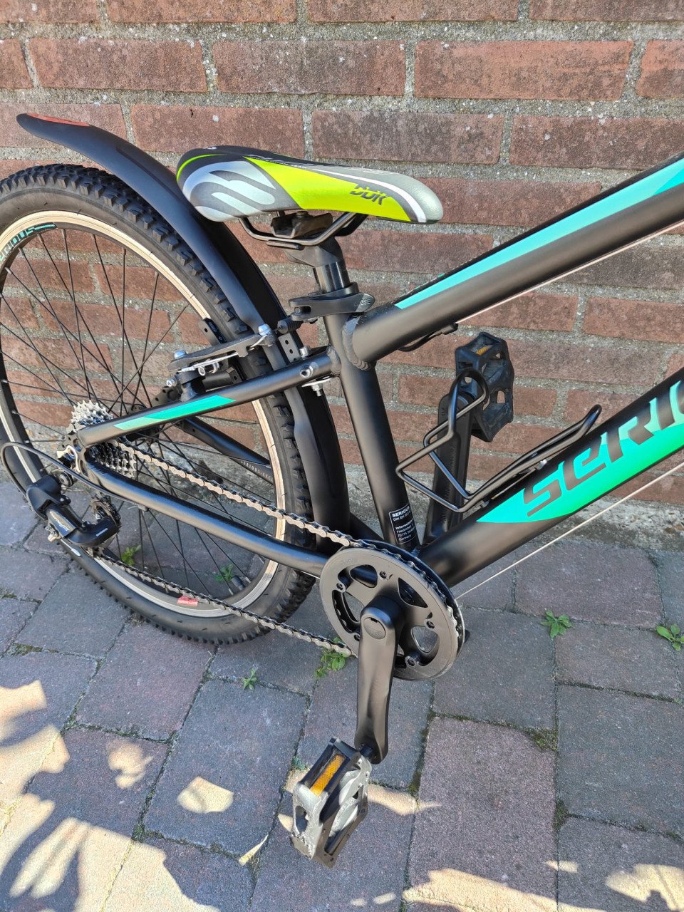 Serious rockville 24 inch mountainbike 7 versnellingen
