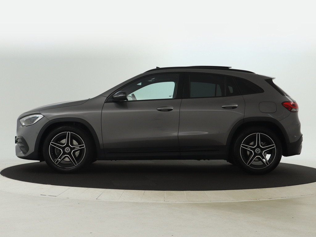 Mercedes-Benz Gla-klasse 180 business solution amg | sfeerverlichting | pan