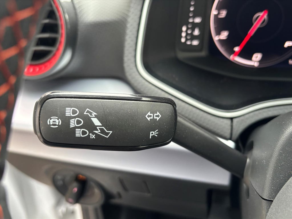 Seat Ibiza 1.0 tsi 110pk fr business intense plus dsg|led|18"|carplay|rijkl