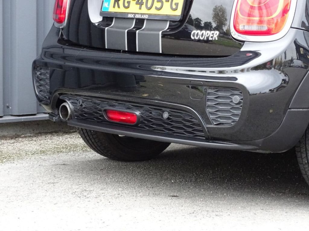 Mini Cooper mini 1.5 serious business automaat | jcw pack | king's cross