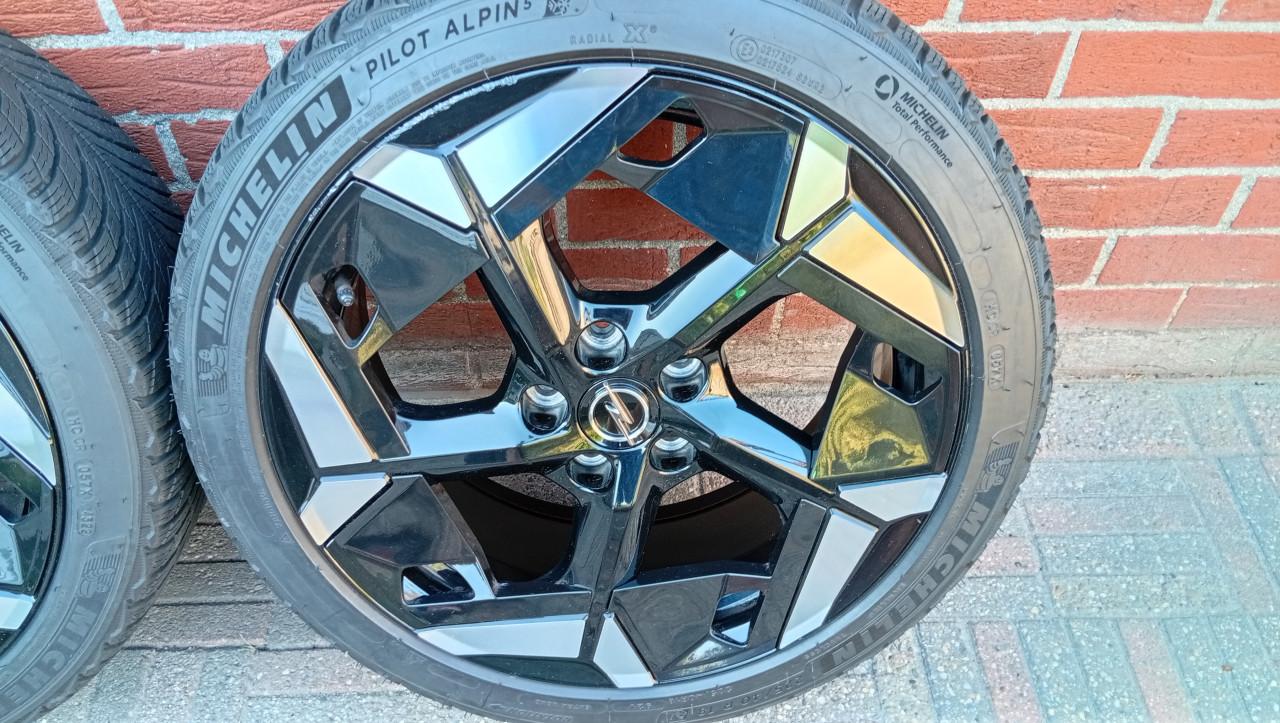 Opel 18LM Winterbanden+Velgen Astra L GS-Electric Peugeot 308