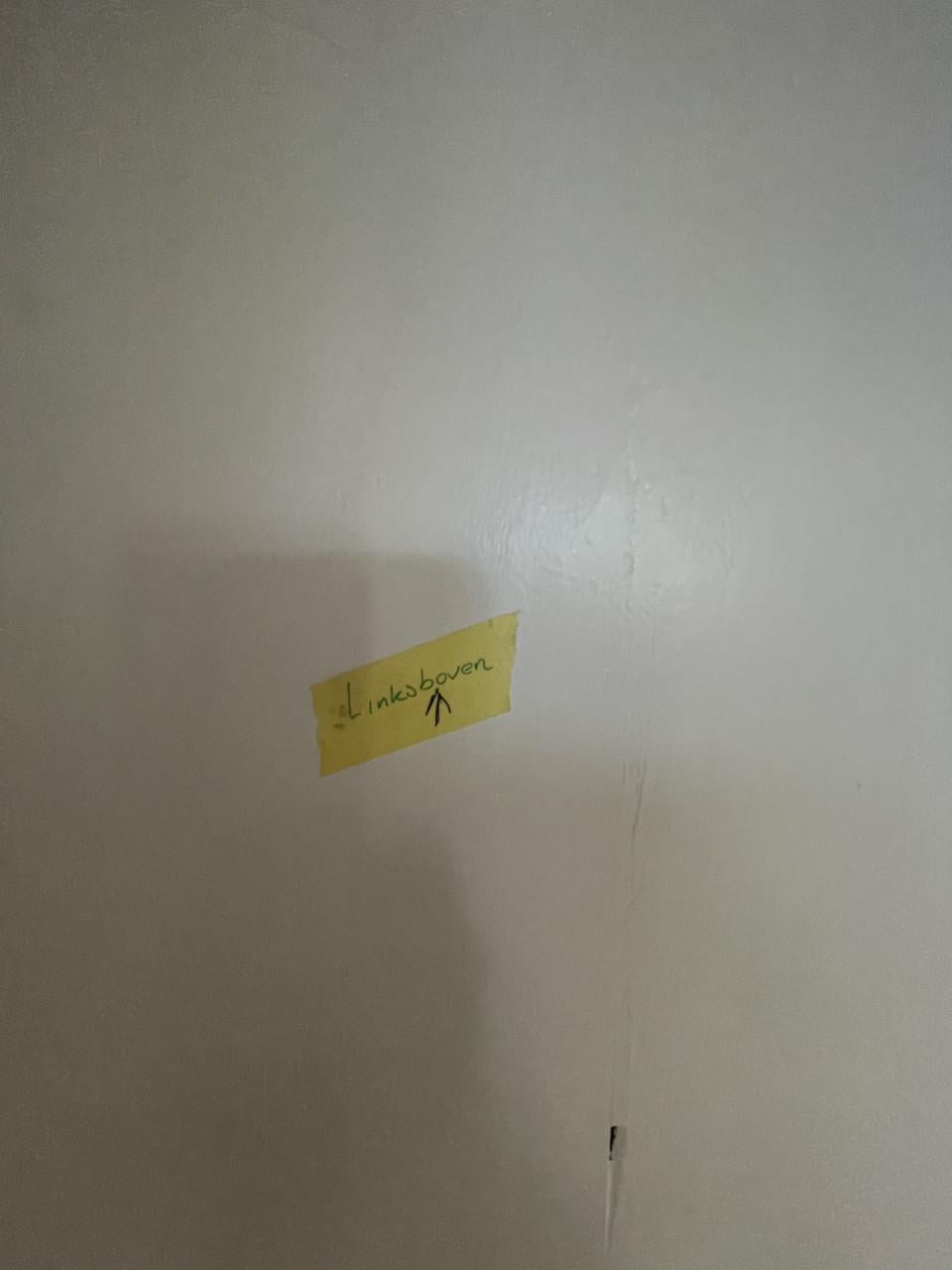 Mooie oude demontabele kledingkast