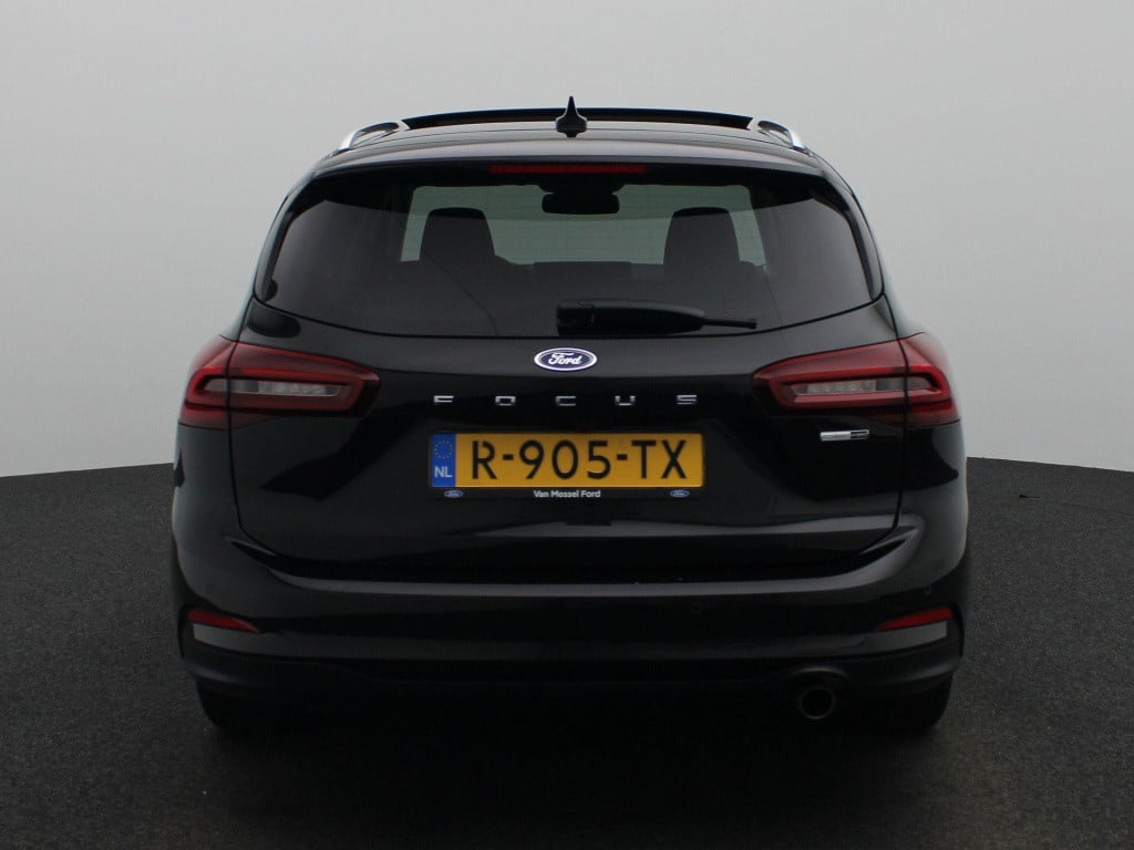 Ford Focus wagon 1.0 ecoboost hybrid titanium | cruise control | climate co