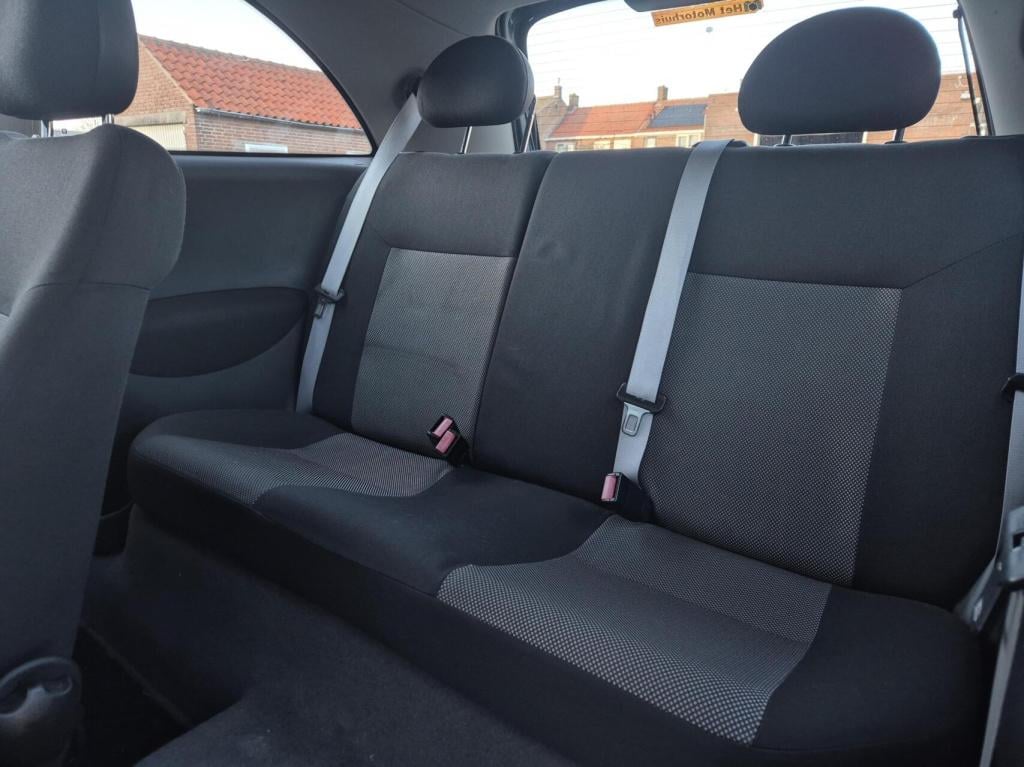 Opel Corsa 1.2-16v silverline / origineel nl / airco