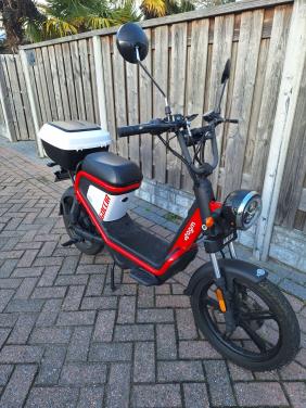 Electrische scooter Goccia agm