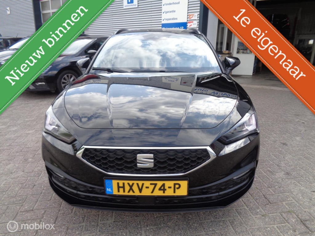 Seat Leon Sportstourer 1.5 tsi style business/airco/lm velgen/carplay/pdc/c