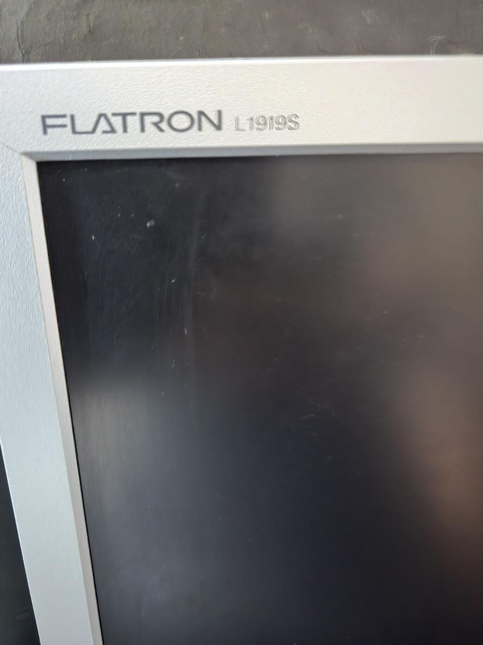 Monitor LG Flatron L1919S-BF 19"(48.3 cm)  SXGA LCD